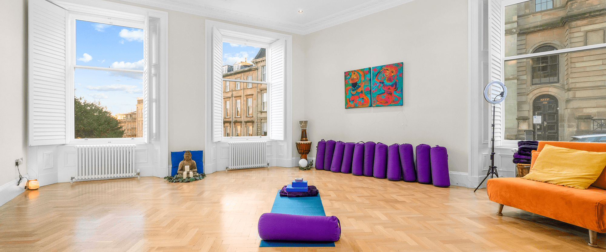 Massage Training at Westbourne Desktop Header